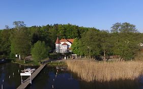 Gast Und Logierhaus am Rheinsberger See